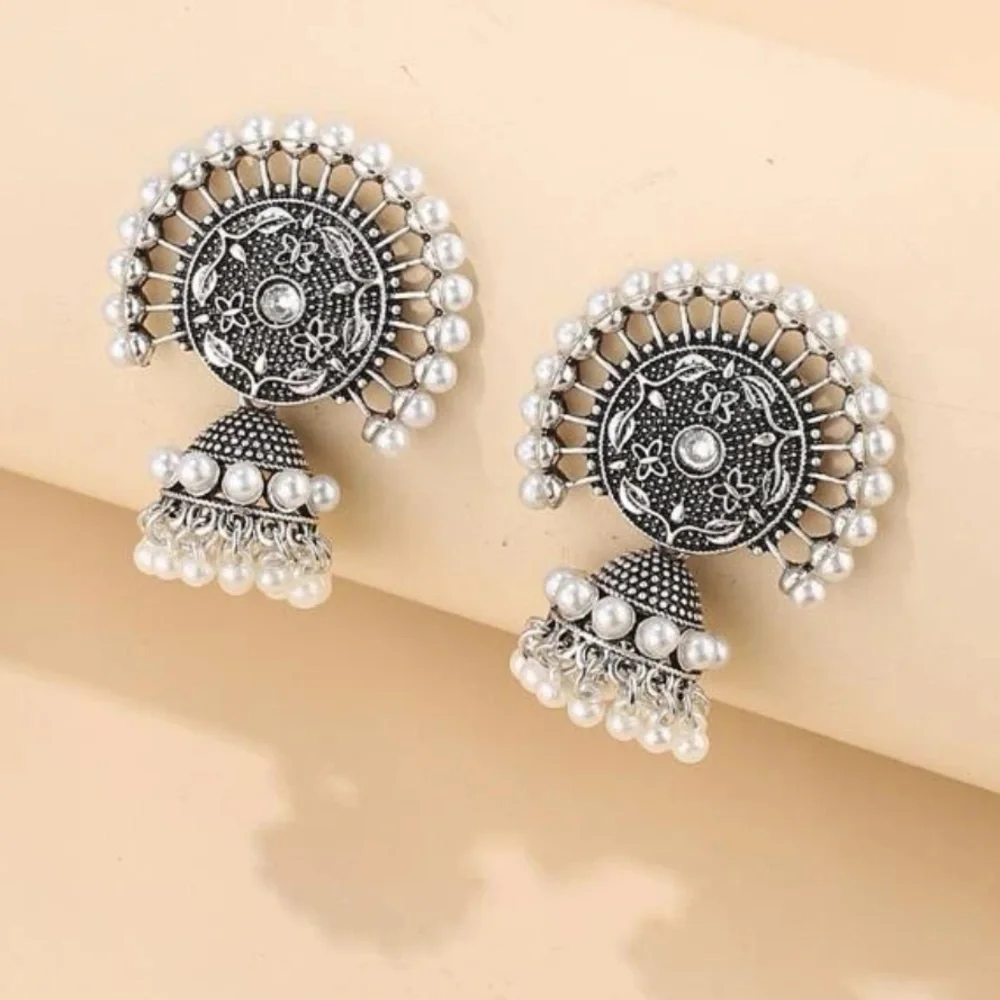 Indian/ Pakistani earrings - Picture 2 of 2